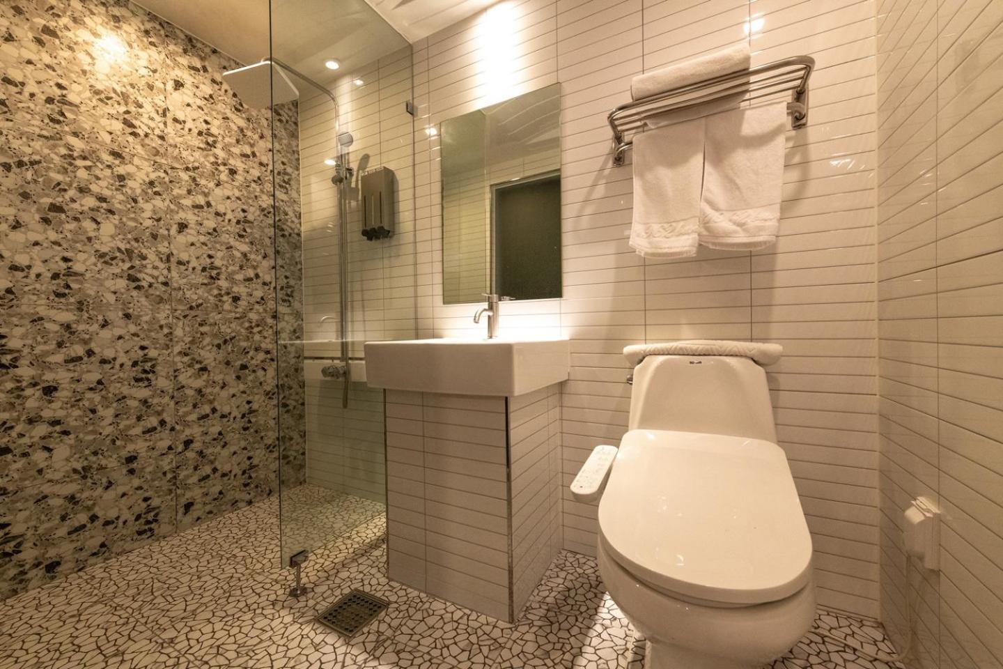 H Avenue Chuncheon Hotel Buitenkant foto