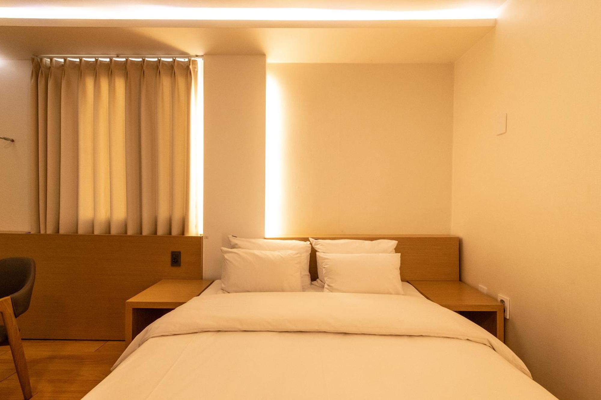 H Avenue Chuncheon Hotel Buitenkant foto
