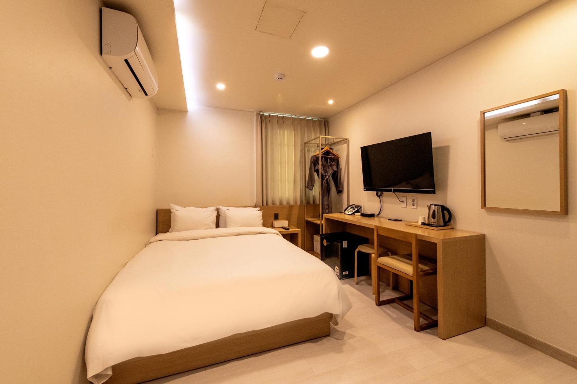 H Avenue Chuncheon Hotel Buitenkant foto